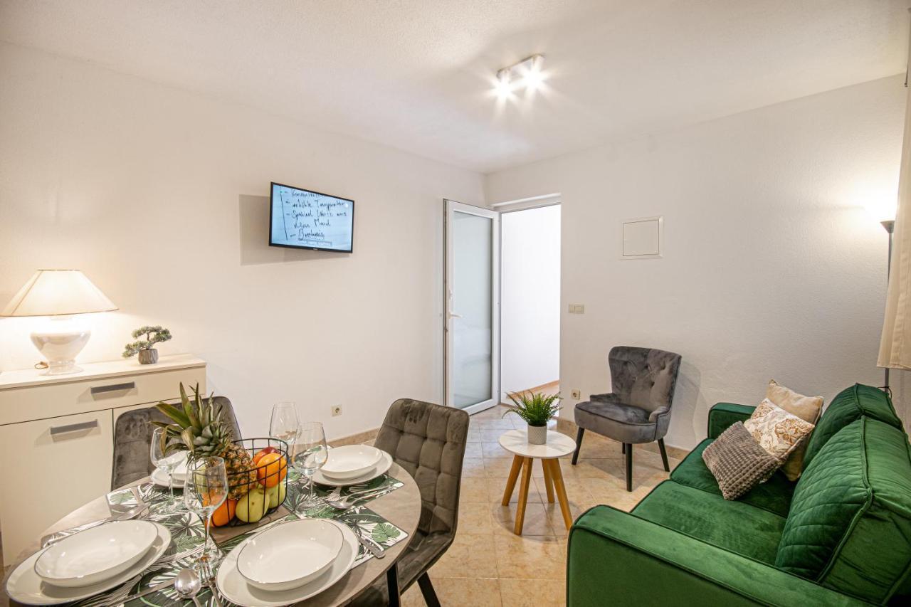 Apartments Klement Brela Luaran gambar