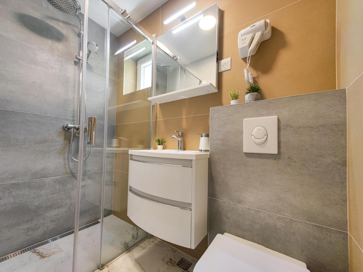 Apartments Klement Brela Luaran gambar