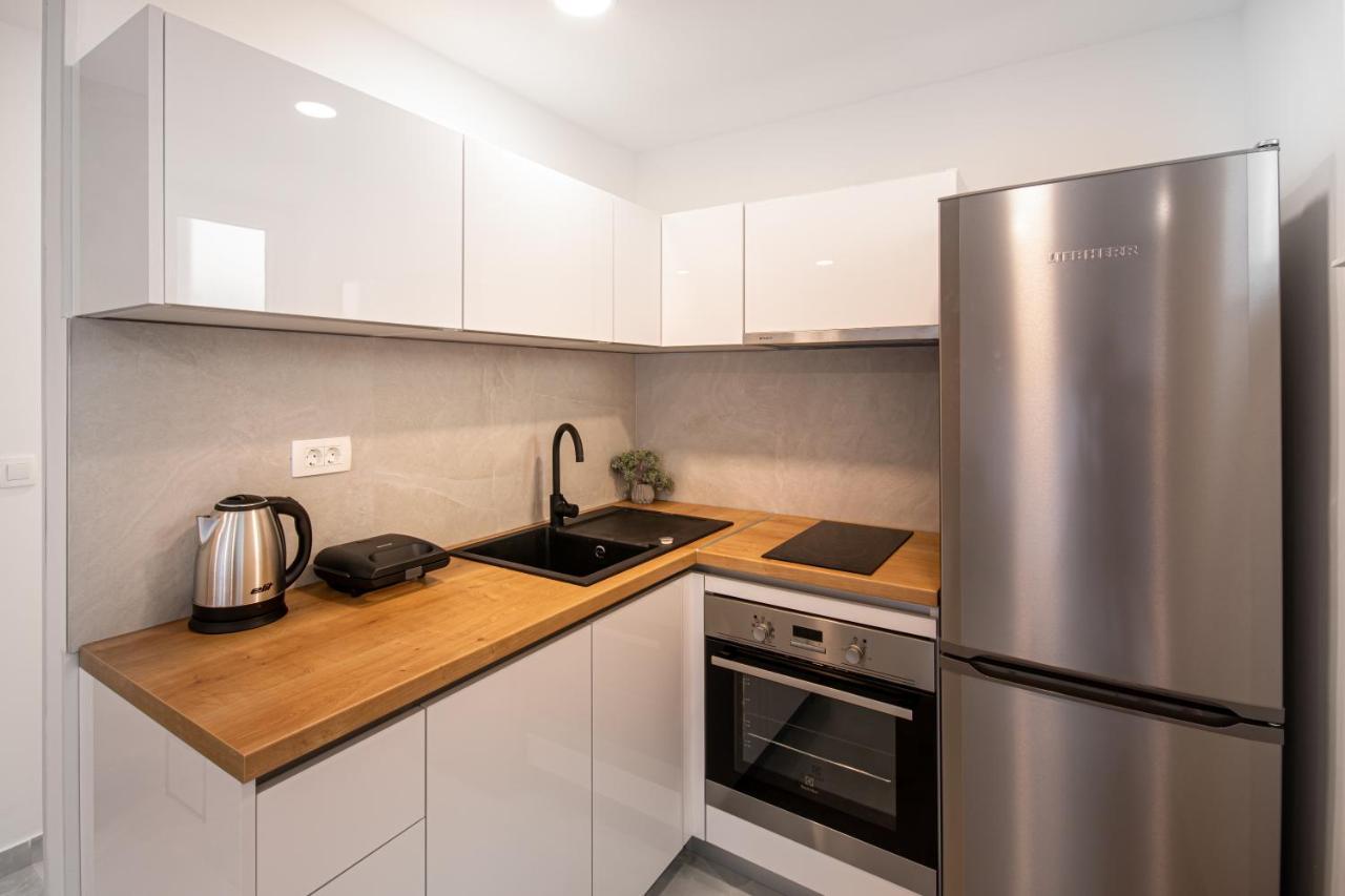 Apartments Klement Brela Luaran gambar