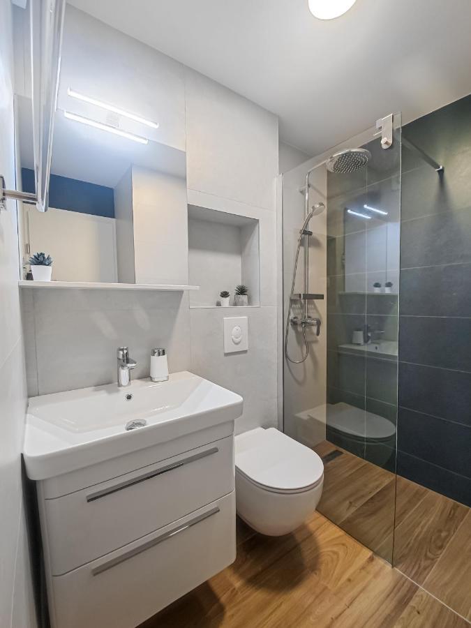 Apartments Klement Brela Luaran gambar